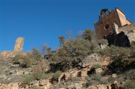 Antiga esgl�sia g�tica i restes del castell